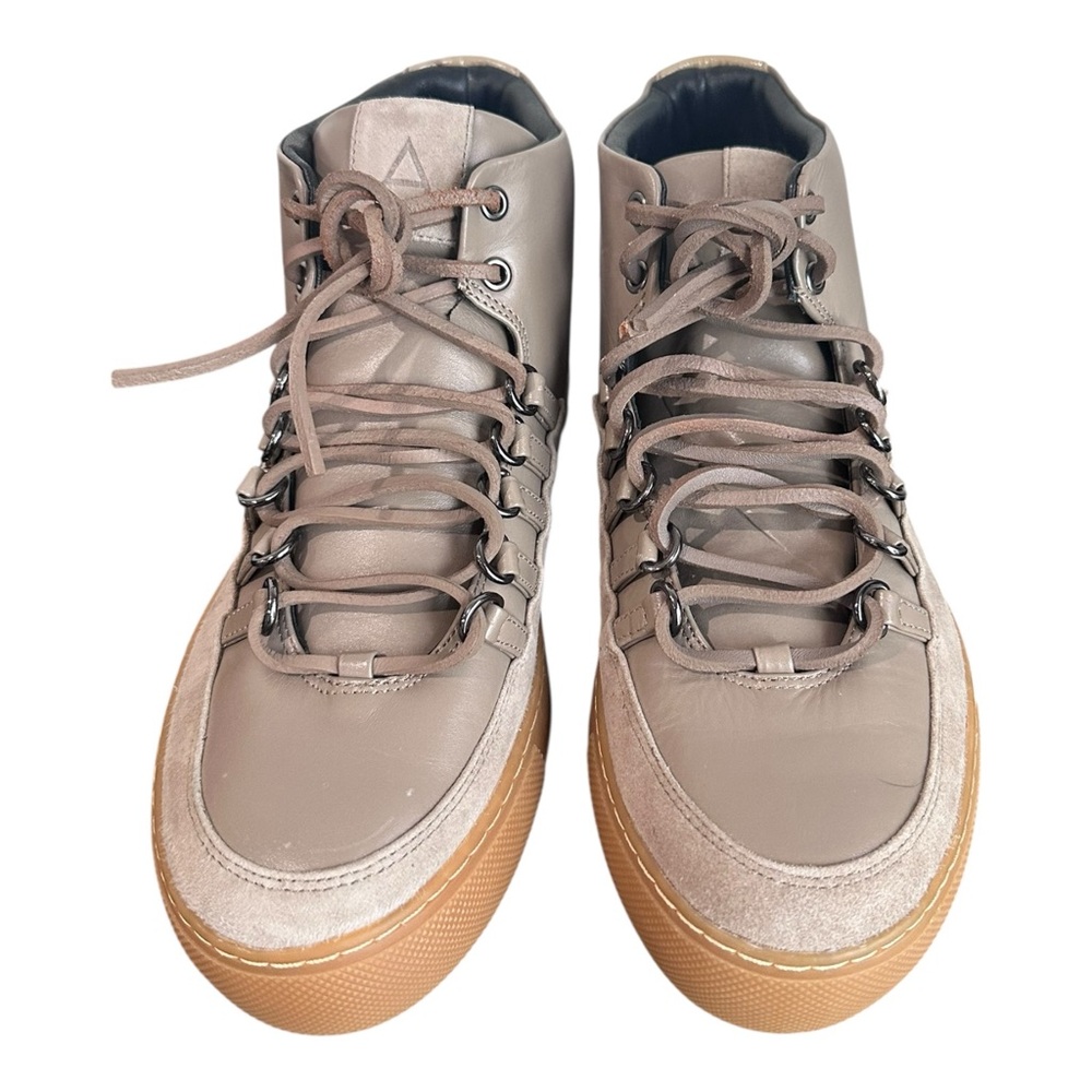 Atelje 71 Gabbi Leather Sneakers Women's US‎ 9 NWOT